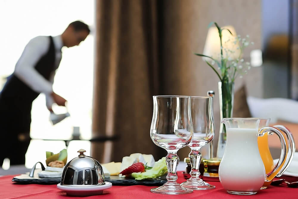  valuer La Qualit D un Room service Hotel Liege